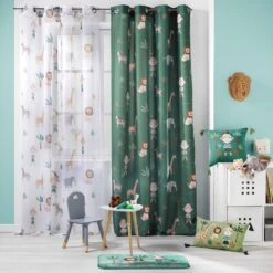 Coussin Enfant (40 Cm) Léo L'explorateur Vert -Meubles Pour Enfants coussin compresse pompons 40 x 40 cm coton imprime leo l explorateur des place 106064 1627377989