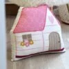 Coussin Maison Enfant Matty Rose -Meubles Pour Enfants matty coussin maison 40x38cm rose 129878 1688719568