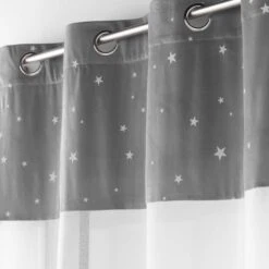 Voilage Phosphorescent Enfant (140 X 240 Cm) Moonlight Gris -Meubles Pour Enfants panneau a oeillets 140 x 240 cm voile sable top velours phosphor moonlight gris 117892 1656420033