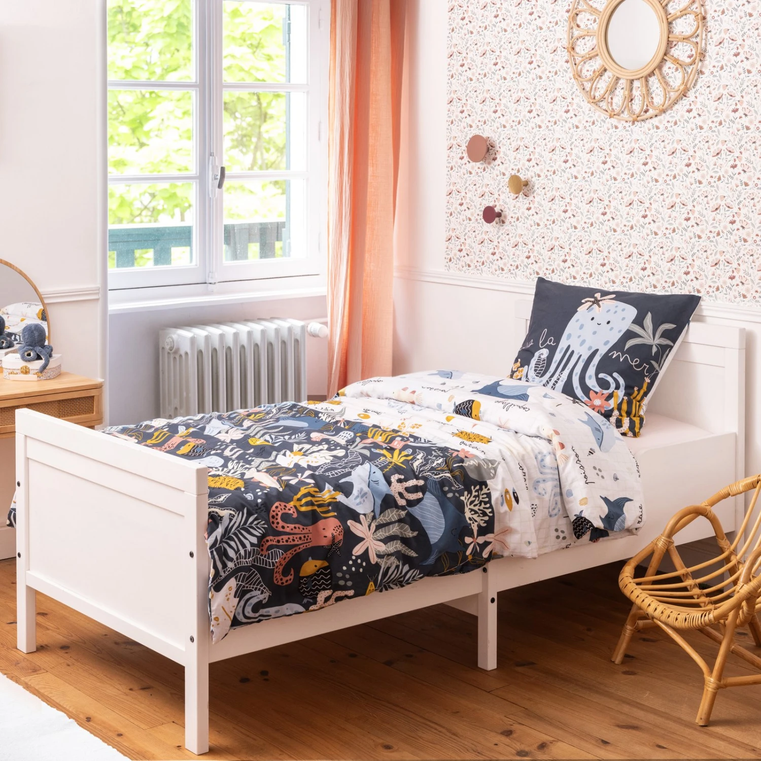 Housse de couette et une taie enfant coton (140 cm) Octopia Multicolore Housse De Couette Et Une Taie Enfant Coton (140 Cm) Octopia Multicolore -Meubles Pour Enfants parure de lit housse de couette 1 taie d oreiller 140 x 200 cm coton imprim octopia 131400 1695130614