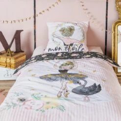 Housse De Couette Et Deux Taies Enfant Coton (200 Cm) Mon étoile Rose
